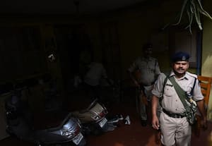  'மாஜி' அதிகாரி, தொழிலதிபர் வீடுகளில் ஈ.டி., சோதனை