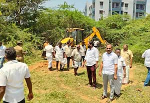 ரூ.100 கோடி கோவில் நிலம் போலி ஆவணம் தயாரித்து விற்பனை; காரைக்குடியில் பொதுமக்கள் ஆவேசம்