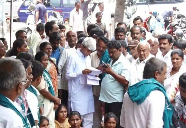  நிலம் கையகப்படுத்த விவசாயிகள் எதிர்ப்பு