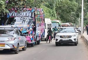  கொடைக்கானல் ஏரிச்சாலையில் நெரிசலால் பயணிகள் அவதி