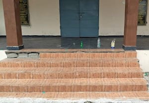  திறந்து 5 மாதத்தில் சேதமடைந்த நாய்க்கன்குப்பம் சமுதாய கூடம்