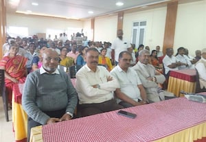  'பார்க்கிங்' பிரச்னைக்கு தீர்வு வேண்டும் வியாபாரிகள் சங்கம் வலியுறுத்தல்
