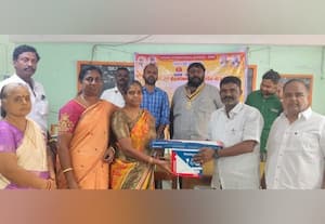  கிராமப்புற பள்ளிகளுக்கு மின்விசிறி வழங்கல்