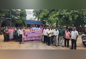  தொடக்கப்பள்ளி ஆசிரியர் கூட்டணி கவன ஈர்ப்பு ஆர்ப்பாட்டம்
