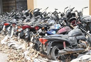  திருப்பூர் ஸ்டேஷன் வளாகத்தில் கைவரிசை வாகனங்களைத் திருடிய 'போலீஸ் நண்பர்'