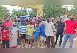  பூங்காவில் கழிவுநீர் உந்து நிலையம் நகராட்சியை கண்டித்து போராட்டம்