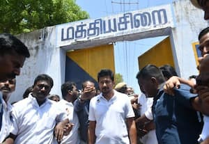  அ.தி.மு.க., எம்.எல்.ஏ.,க்களை சோபா கொடுத்து இழுக்கும் பணியில் தான் அரசு ஈடுபட்டுள்ளது திருநெல்வேலியில் உதயநிதி கடும் சாடல்