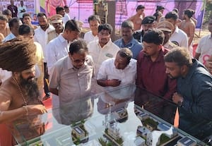  தருமபுரம் ஆதீனத்தின் பாரம்பரிய சுகாதார பூங்கா அமைக்கும் பணி : கவர்னர் துவக்கி வைப்பு