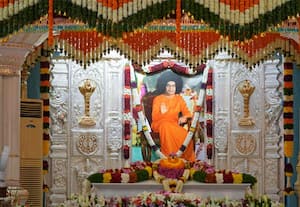 புட்டபர்த்தி பிரசாந்தி நிலையத்தில் குரு பூர்ணிமா விழா கோலாகல கொண்டாட்டம்