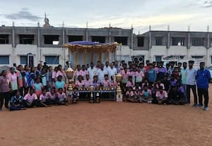  குறுவட்ட போட்டியில் ஒட்டுமொத்த சாம்பியன்