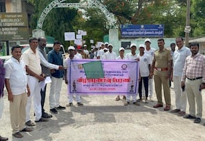  அரசு பள்ளி மாணவர்கள் விழிப்புணர்வு ஊர்வலம்