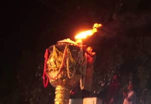  வக்ரகாளியம்மன் கோவிலில் ஜோதி தரிசனம்