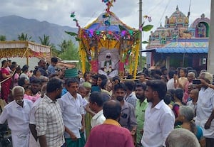  உயிருடன் உள்ளவருக்கு இறுதி ஊர்வலம்: கன்னிவாடி அருகே வினோத வழிபாடு