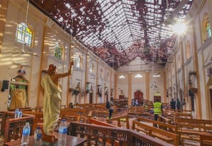இலங்கை ஈஸ்டர் தின குண்டுவெடிப்பு: மாஜி ஐஜி - உயரதிகாரிக்கு துாக்கு