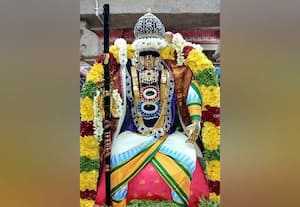  முத்துப்பல்லக்கில் பெருமாள் வீதியுலா