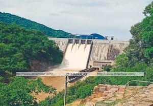 நிரம்பி வழியும்  பில்லூர் அணை; கரையோர மக்களுக்கு எச்சரிக்கை