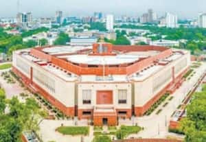 எதிர்க்கட்சிகளின் அமளிக்கிடையே 2 மசோதாக்கள் நிறைவேற்றம்; பல மசோதாக்களை அறிமுகப்படுத்தியது மத்திய அரசு
