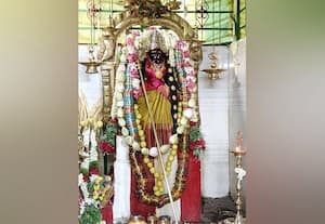  அலங்காநல்லுாரில் அம்மனுக்கு வளைகாப்பு