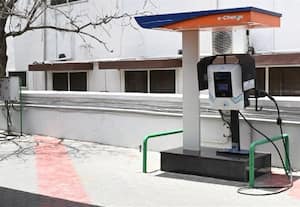  இ - சார்ஜிங் மையங்கள் போதாது; அதிகரிக்க வாகன உரிமையாளர்கள் கோரிக்கை