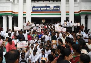  'ராஜினாமாவா நோ ப்ராப்ளம்!'