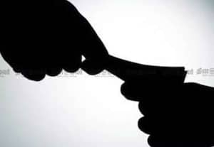 சக போலீசாருக்கு விடுப்பு வழங்க லஞ்ச வசூல் அம்பலம்: எஸ்ஐ., ஏட்டு சஸ்பெண்ட்