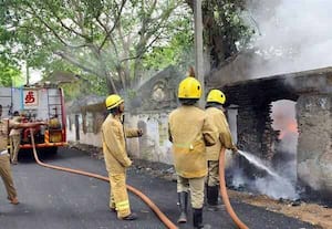  பட்டாசு ஆலையில் தீ விபத்து