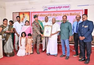  ராணுவ வீரர்களுக்கு விருது வழங்கல்