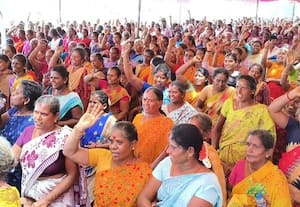  பட்டாசு ஆலைகளில் ஆய்வை கண்டித்து தொழிலாளர்கள் போராட்டம்
