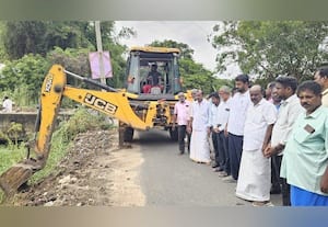  வாய்க்கால் துார்வாரும் பணி எம்.எல்.ஏ., துவக்கி வைப்பு