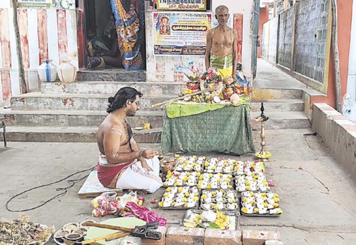 தண்டாயுதபாணி கோவிலில் 108 சங்காபிஷேகம்