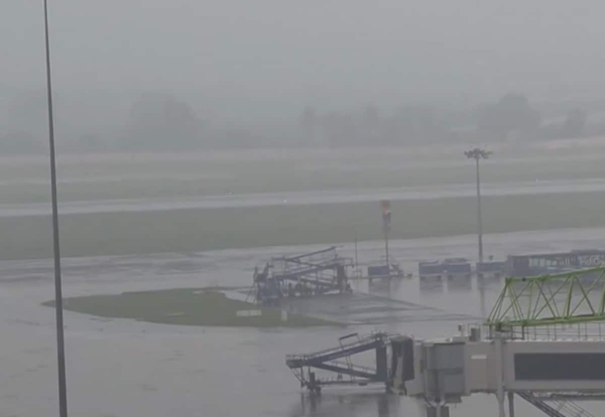 Heavy Rains Lash Chennai: Union Minister Amit Shah's Helicopter Faces Landing Issues
