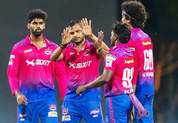 திருப்பூர் கொடி பறக்குது: வீழ்ந்தது நெல்லை அணி