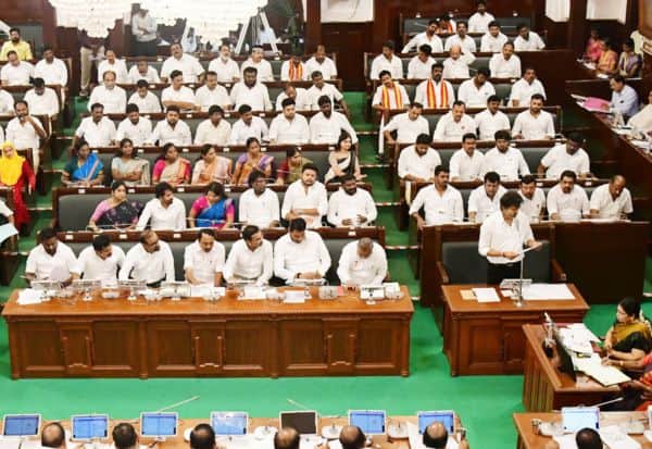 தமிழகத்தின் வெற்றிப் பயணம் தொடரட்டும்; தனி தீர்மானத்தை ஆதரித்த அனைத்து கட்சிகளுக்கும் முதல்வர் விஜய் நன்றி