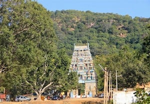 10,000 குடும்பத்தின் குலதெய்வமான ஸ்ரீ லட்சுமி ஆதிநாராயண சுவாமி