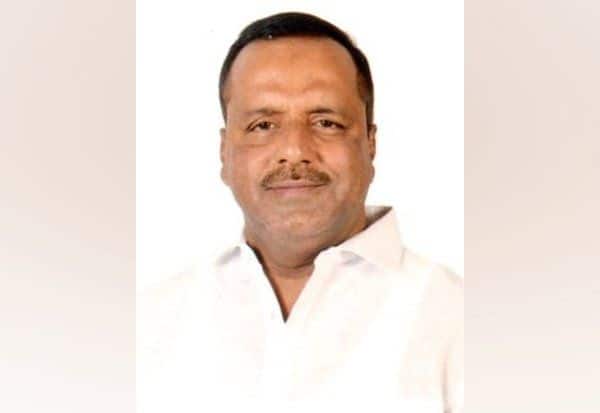  குறிப்பிட்ட ஹோட்டல்களில் மட்டும் சோதனை நடத்தவில்லை: காதர் விளக்கம்