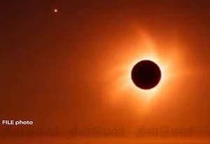 இன்று இரவு முழு சூரிய கிரகணம்!