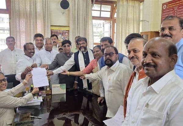  மேல்சபை தலைவர் பதவிக்கு தேர்தல் உறுதி பலம் இல்லாவிட்டாலும் பா.ஜ., மனு தாக்கல்