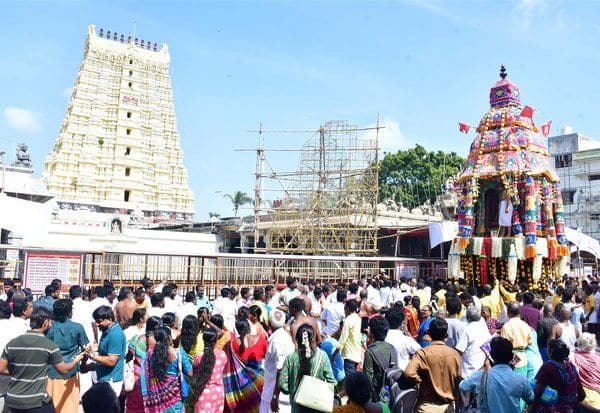  ராமேஸ்வரத்தில் ஆடித் தேரோட்டம்