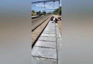  குன்றத்து ரயில்வே ஸ்டேஷனில் இறுதி கட்டத்தில் நடைமேடை