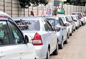 வீட்டு வாசலில் கார்கள் நிறுத்த ஆண்டுக்கு ரூ.15,000 முதல் 25,000 கட்டணம்? பெங்களூரு மாநகராட்சி திட்டம்