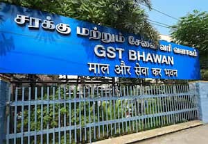 ஜிஎஸ்டி அதிகாரிகள் மீது வணிகர்கள் லஞ்ச புகார் எதிரொலி: மேலும் 12 அதிகாரிகள் மாற்றம்