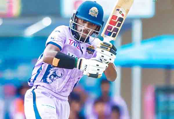 கோவை அணி அபாரம்: திருச்சி பவுலர்கள் ஏமாற்றம்