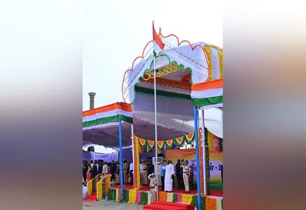  புதுவையில் ரூ.500 கோடியில் கடல்நீரை குடிநீராக்கும் திட்டம்