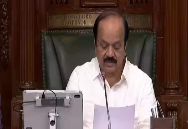 அதிமுக எம்எல்ஏக்கள் ராஜினாமாவை விசாரணைக்கு பின்பே ஏற்றேன்: ஐகோர்ட்டில் சபாநாயகர் பதில் மனு