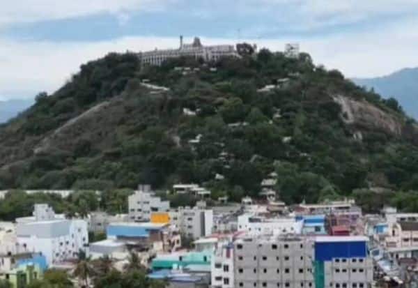  பழநி மடம் நிலம் மோசடி; சார்பதிவாளர், பத்திர எழுத்தர் ஜாமின் மனுக்கள் தள்ளுபடி