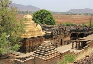  சிற்பங்கள் நிறைந்த கல்லேஸ்வரா கோவில்