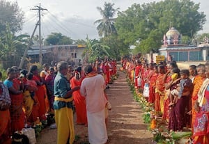  பால்குடம் ஊர்வலம்