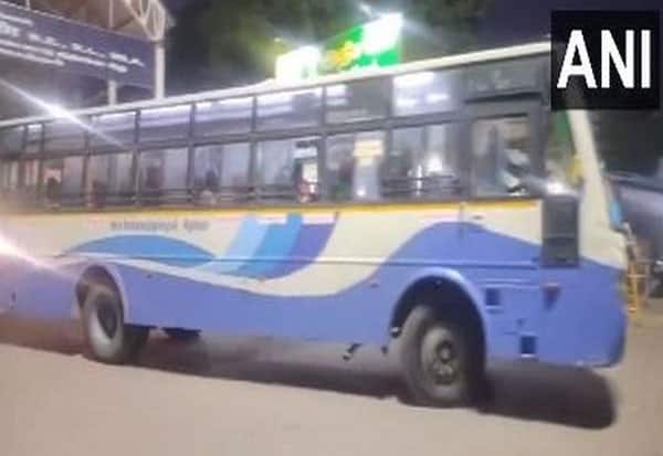 தமிழகத்தில் அரசு பஸ் சேவைகளை குறைக்க போக்குவரத்து கழகங்கள் திட்டம்!