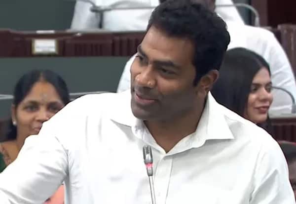 முதல்வர் அலுவலகம் இடமாற்றம் ஏன்? திமுக புகாருக்கு அமைச்சர் விளக்கம்