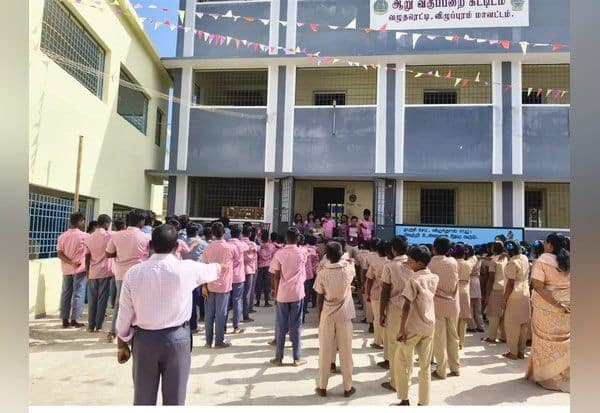  மாணவிகளுக்கு சைபர் கிரைம் விழிப்புணர்வு